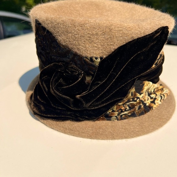 Antique Lilliput Bucket Cap - Picture 2 of 6